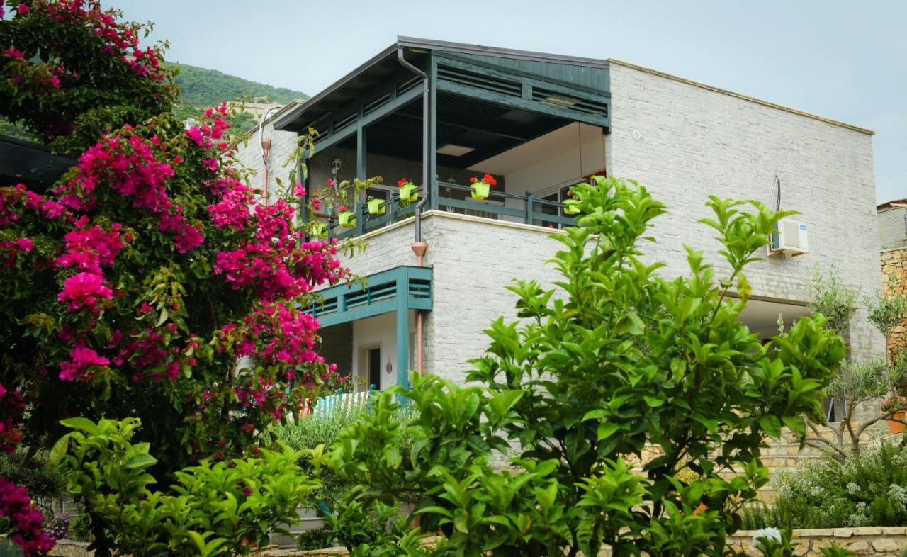 Vila Rina At Aquamarine Residence Vlorë Exteriör bild