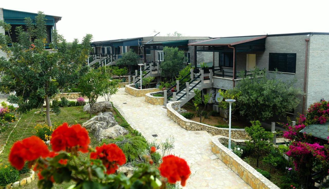Vila Rina At Aquamarine Residence Vlorë Exteriör bild