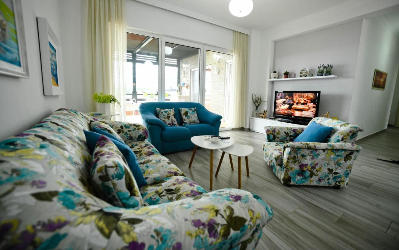 Vila Rina At Aquamarine Residence Vlorë Exteriör bild