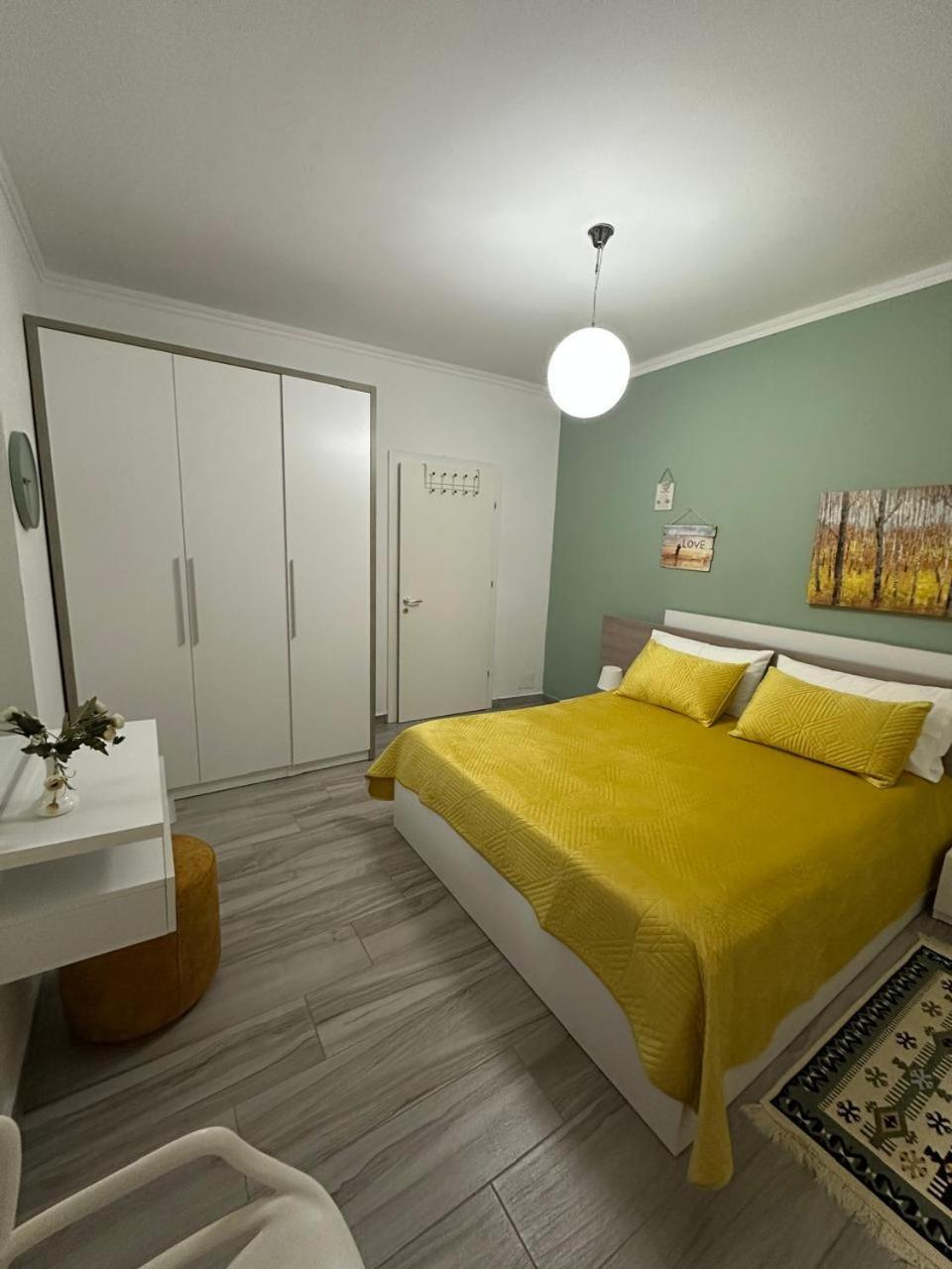 Vila Rina At Aquamarine Residence Vlorë Exteriör bild