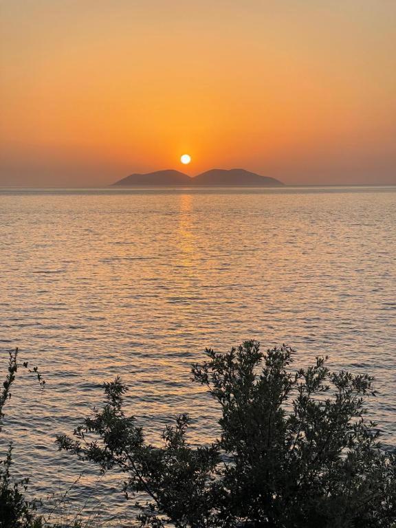 Vila Rina At Aquamarine Residence Vlorë Exteriör bild