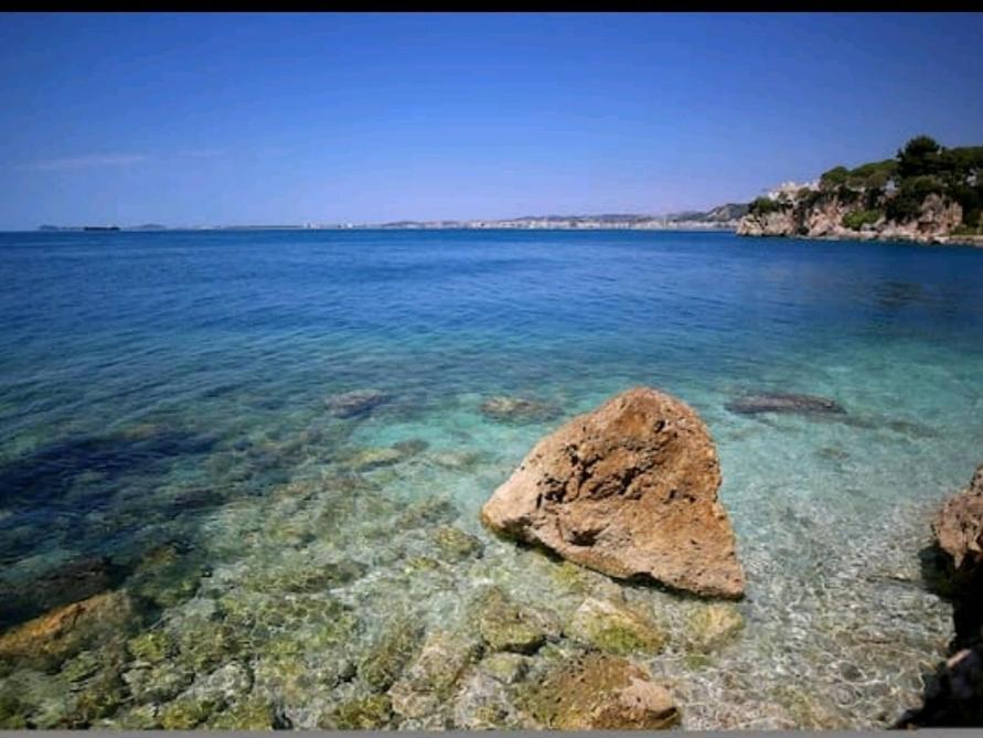 Vila Rina At Aquamarine Residence Vlorë Exteriör bild
